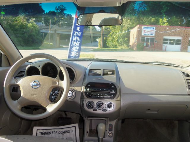 Nissan Altima 2002 photo 8