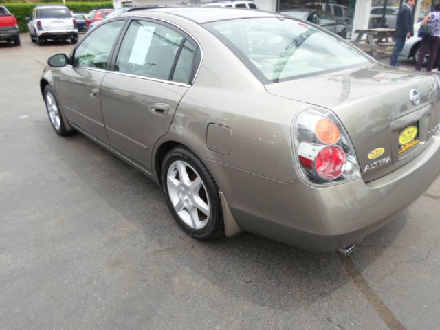 Nissan Altima 2002 photo 1