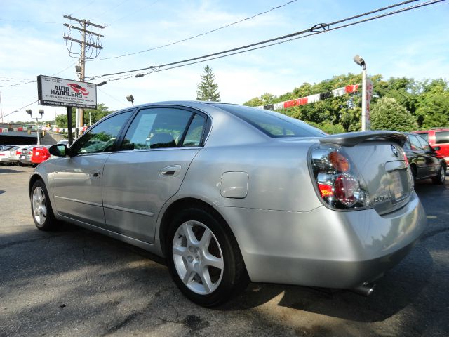 Nissan Altima 2002 photo 3