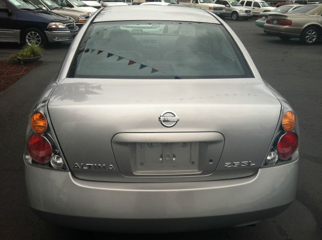 Nissan Altima 2002 photo 4