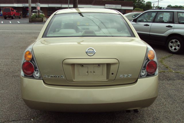 Nissan Altima 2002 photo 4