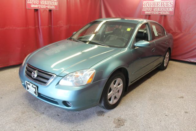 Nissan Altima SLT Quad Cab 2WD Sedan