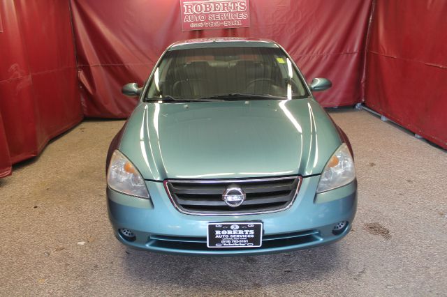 Nissan Altima 2002 photo 2