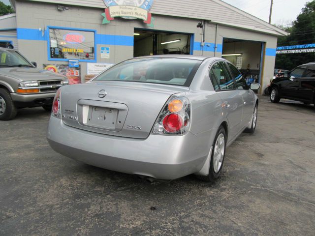 Nissan Altima 2002 photo 2