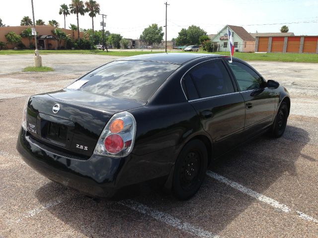 Nissan Altima 2002 photo 2