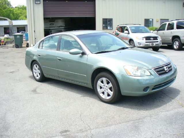 Nissan Altima 2002 photo 2