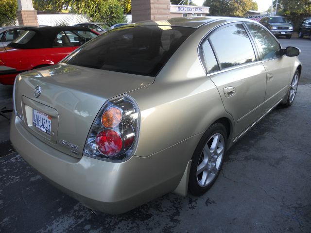 Nissan Altima 2002 photo 6