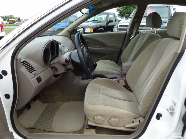 Nissan Altima 2002 photo 4