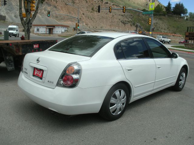 Nissan Altima 2002 photo 9