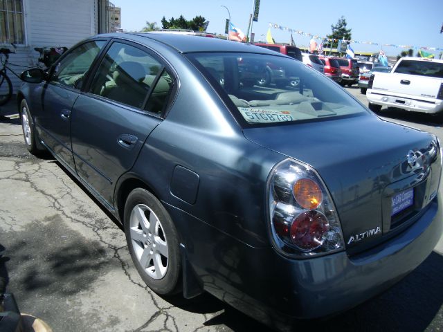 Nissan Altima 2002 photo 10