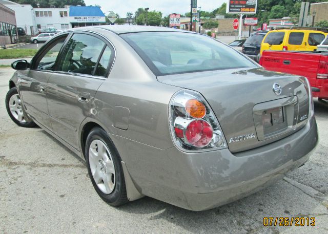 Nissan Altima 2002 photo 4