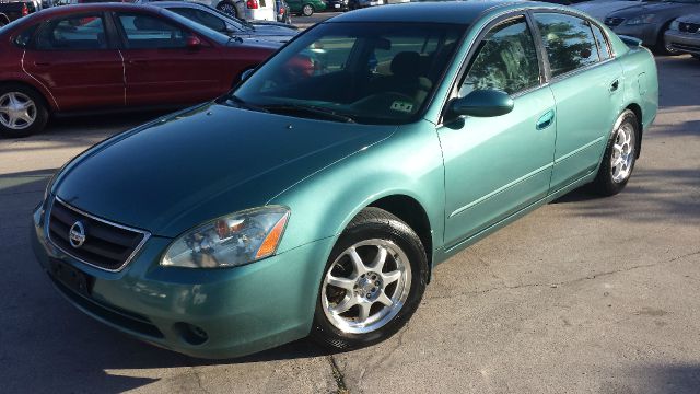 Nissan Altima SLT Quad Cab 2WD Sedan