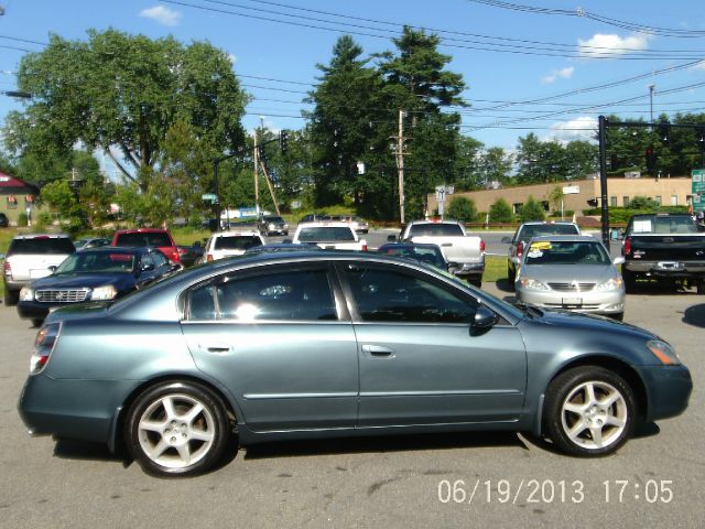 Nissan Altima 2002 photo 4