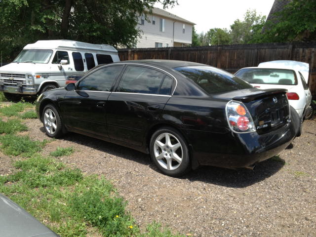 Nissan Altima 2002 photo 1