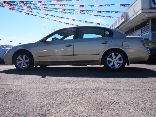 Nissan Altima 2002 photo 12