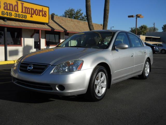 Nissan Altima Pickupslt Quad Cab SWB 4WD 4x4 Truck Sedan