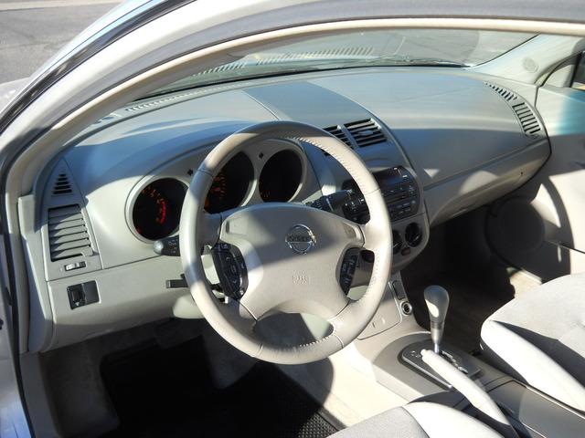 Nissan Altima 2002 photo 4