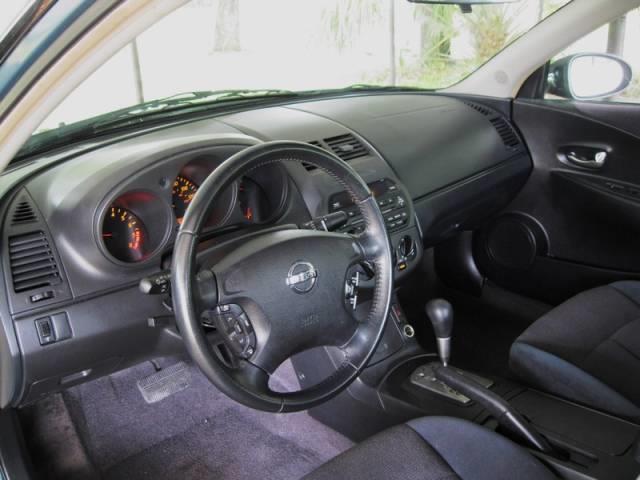 Nissan Altima 2002 photo 13