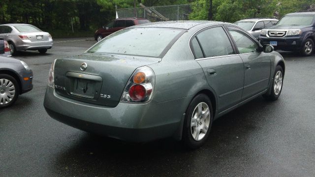 Nissan Altima 2003 photo 11