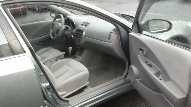 Nissan Altima 2003 photo 17