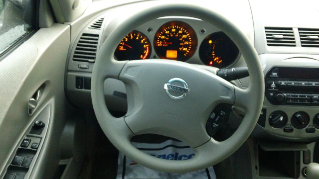 Nissan Altima 2003 photo 22