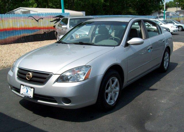 Nissan Altima GS-R Sedan