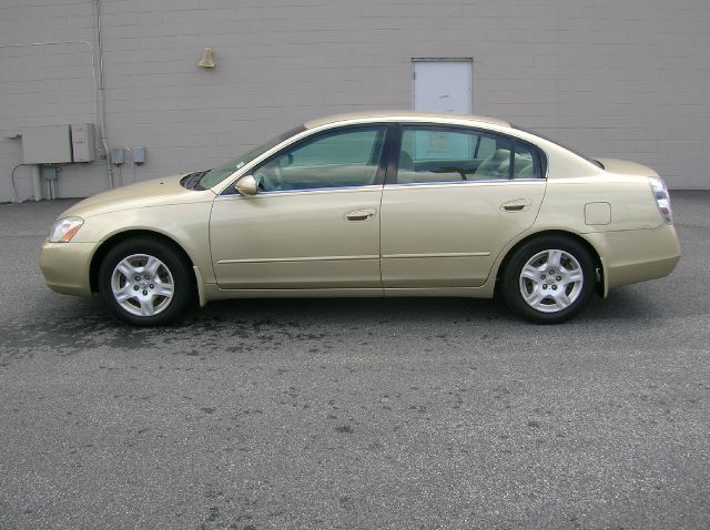 Nissan Altima 2003 photo 1