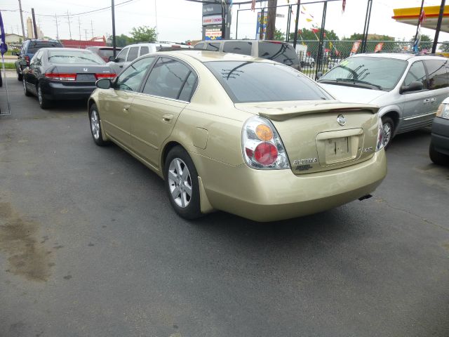 Nissan Altima 2003 photo 2