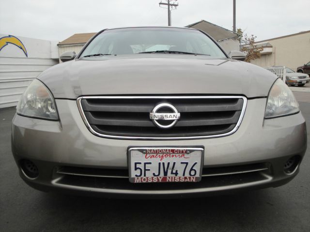 Nissan Altima 2003 photo 1