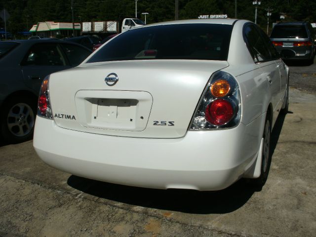 Nissan Altima 2003 photo 2