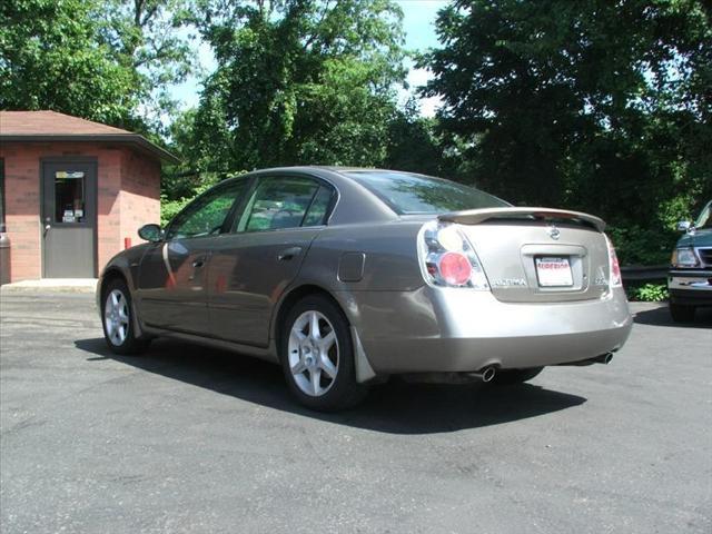 Nissan Altima 2003 photo 4