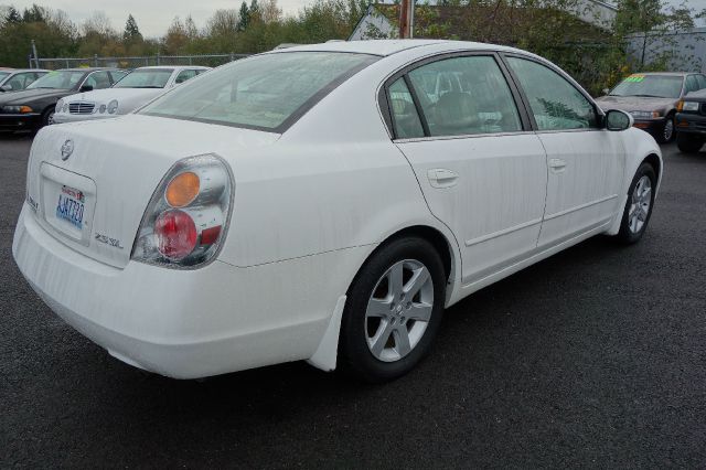 Nissan Altima 2003 photo 4