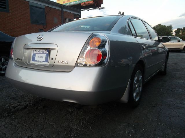 Nissan Altima 2003 photo 2