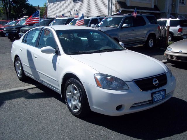 Nissan Altima 2003 photo 1