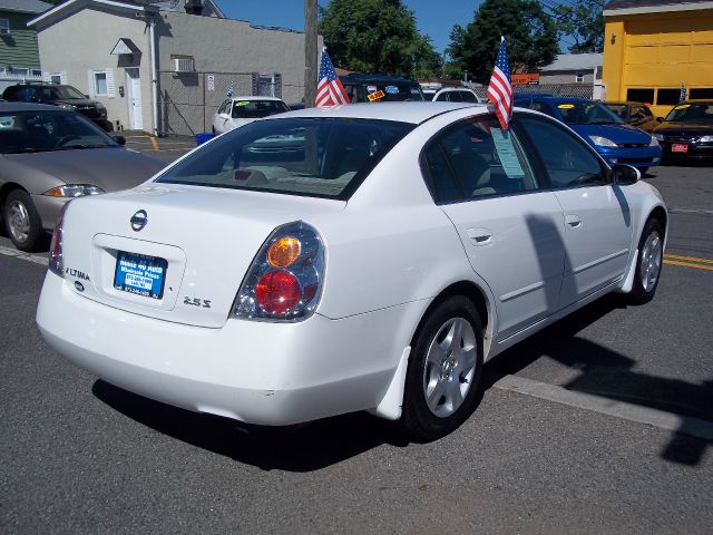 Nissan Altima 2003 photo 11