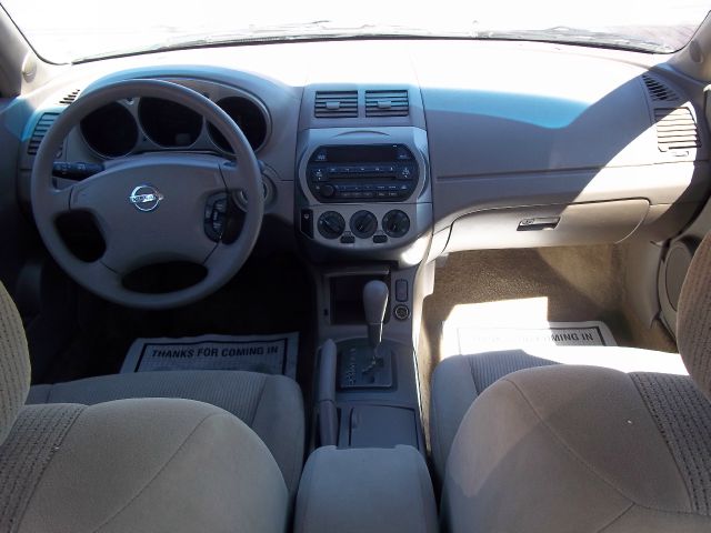 Nissan Altima 2003 photo 9