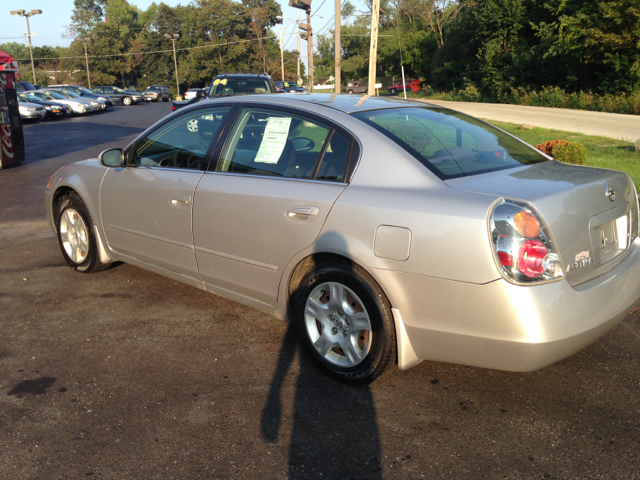 Nissan Altima 2003 photo 1