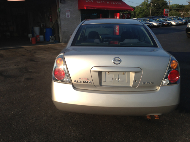 Nissan Altima 2003 photo 2