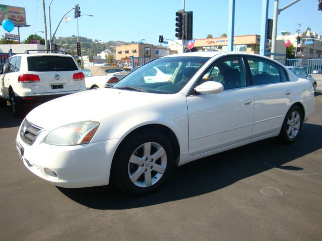 Nissan Altima 2003 photo 1