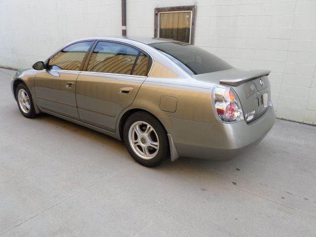 Nissan Altima 2003 photo 9