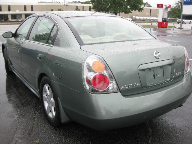 Nissan Altima 2003 photo 9