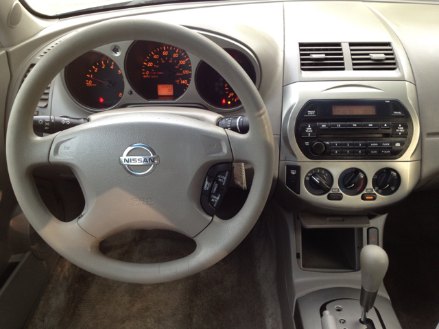 Nissan Altima 2003 photo 11