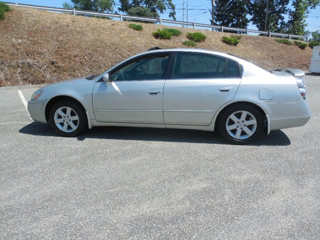 Nissan Altima 2003 photo 2