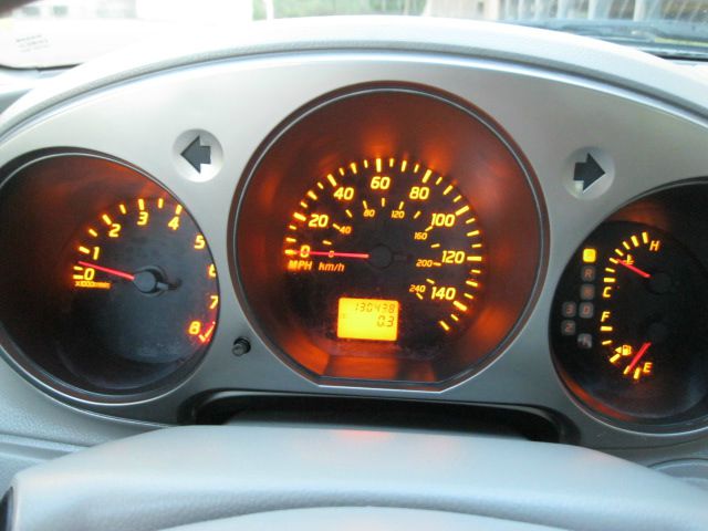 Nissan Altima 2003 photo 2