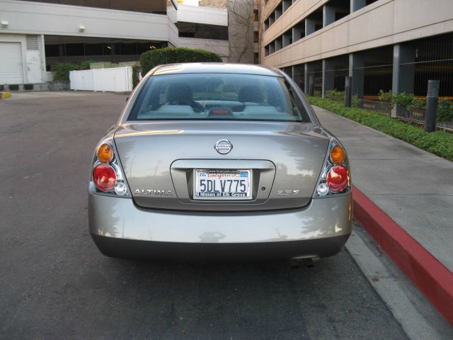 Nissan Altima 2003 photo 3