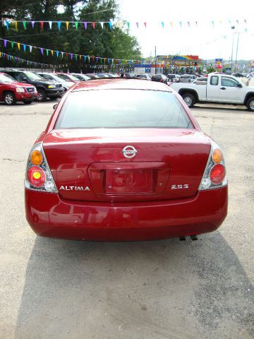 Nissan Altima Unknown Sedan