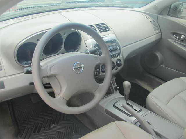 Nissan Altima 2003 photo 1