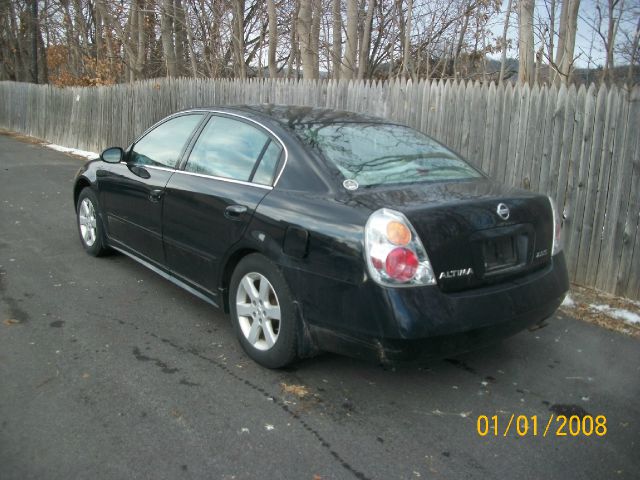 Nissan Altima 2003 photo 2