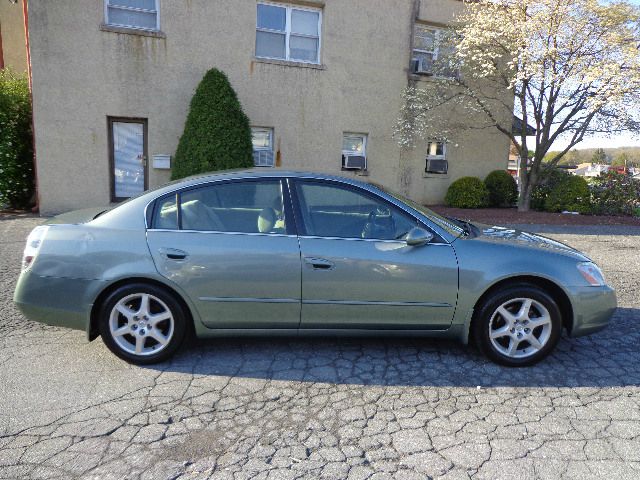 Nissan Altima 2003 photo 4