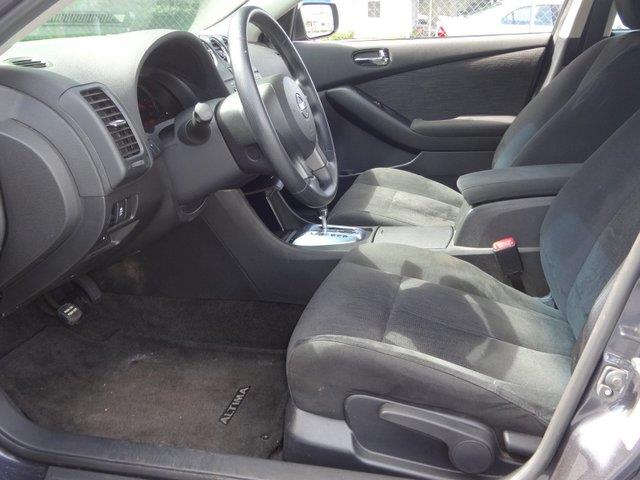 Nissan Altima 2003 photo 2